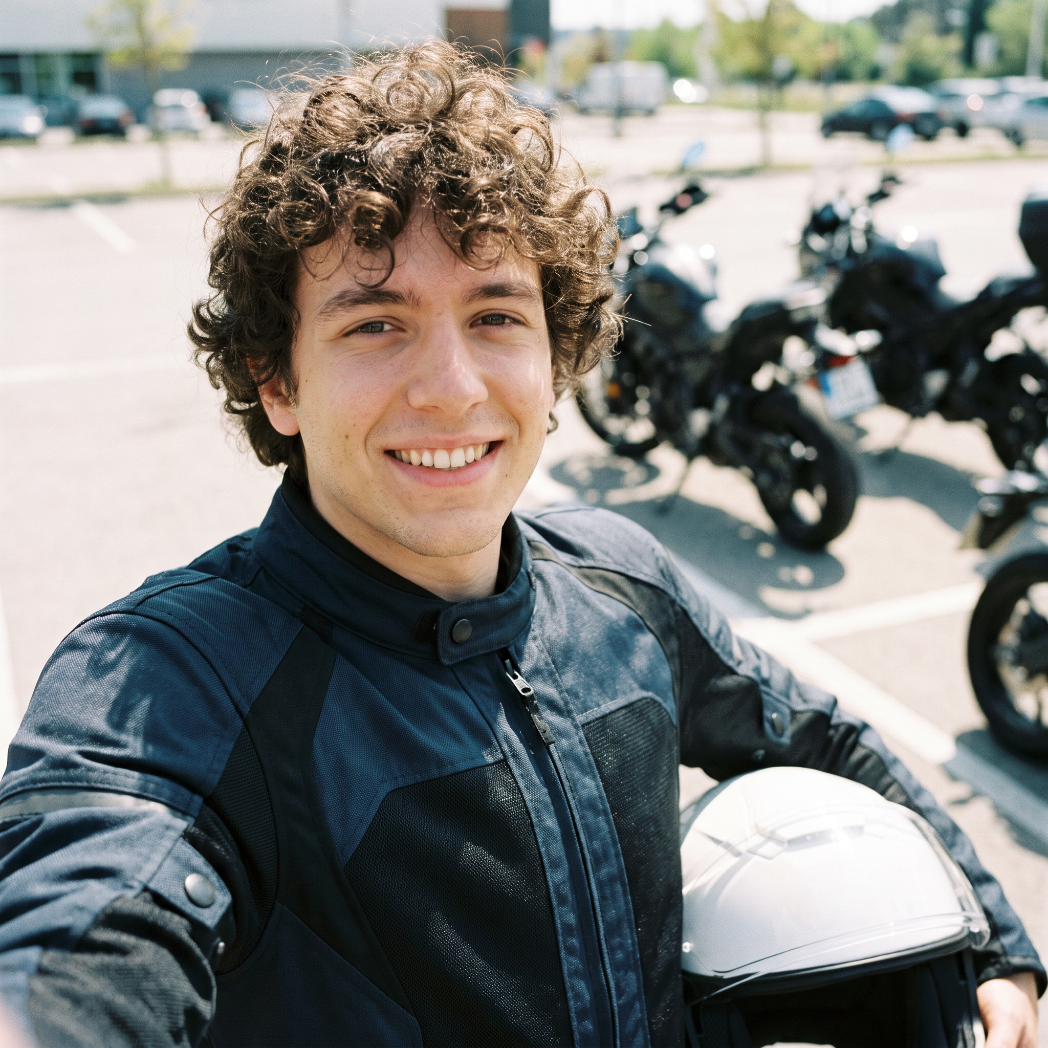 files/moto-review-avatar-4.png